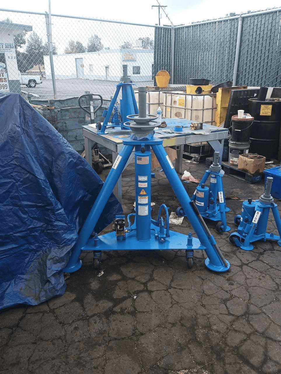 Aircraft jack service